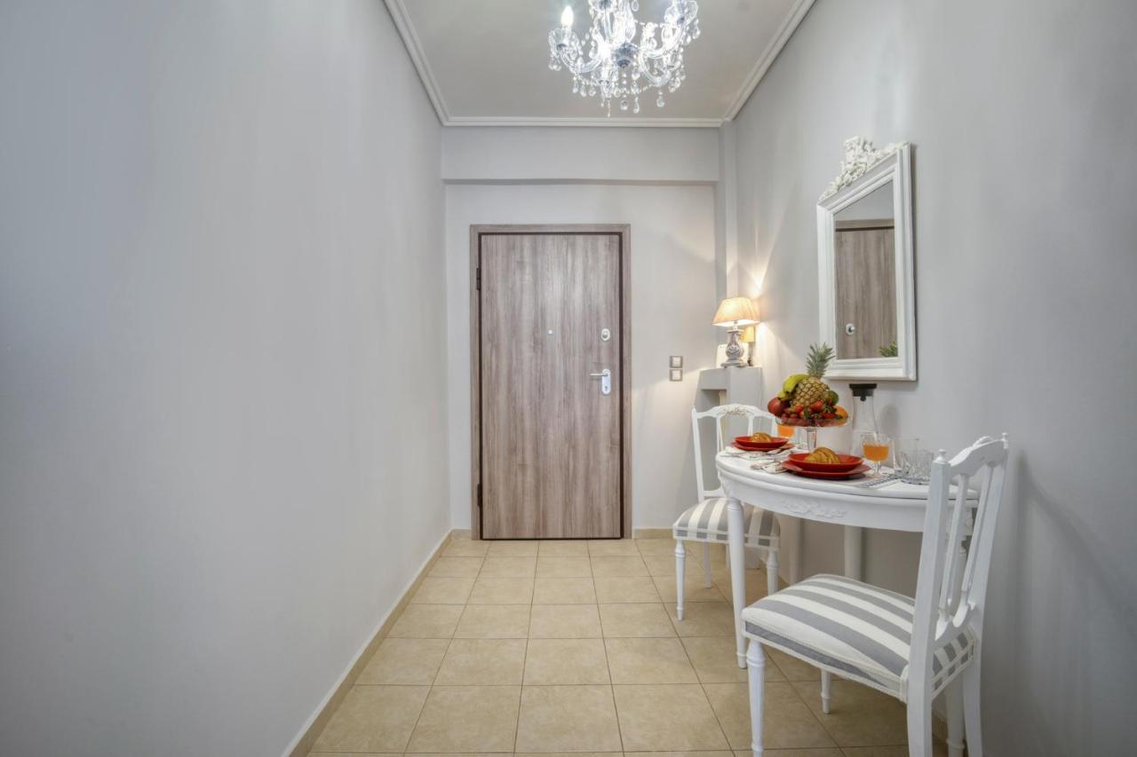 Luxury Apartments Zeas Pireo Esterno foto